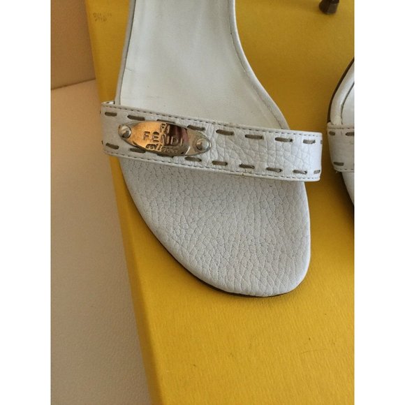 Fendi Women's Sandal Shoes Heels White Leather Authentic Size Italy 36.5 US 6.5 - Picture 4 of 12